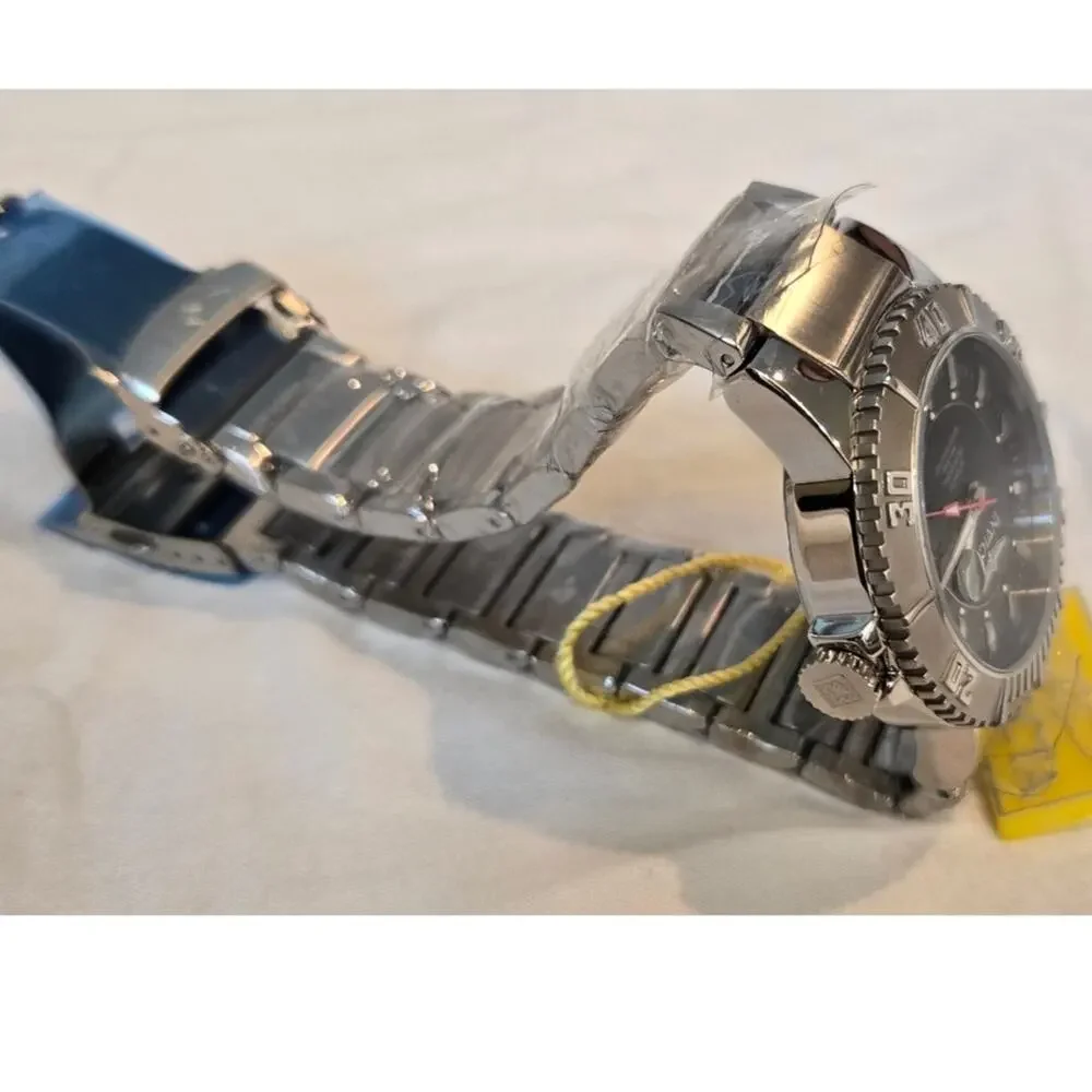 Invicta IN3352 Automatic Professional 660ft/200m Water Resistant Silver/Black